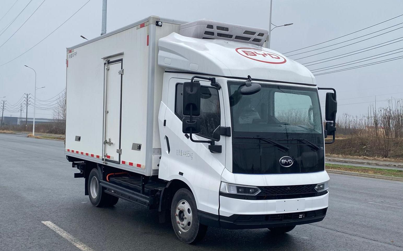 T5 refrigerated truck — مركبة خاصة جديد